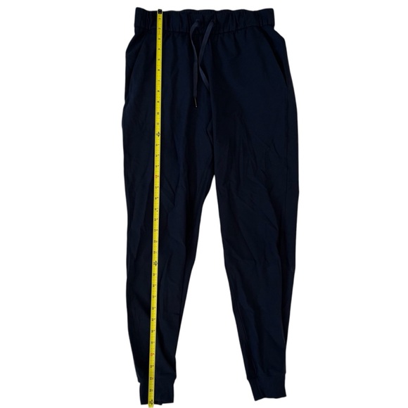 Lululemon On the Fly Jogger *Luxtreme True Navy 28” Size 4 - Picture 11 of 14
